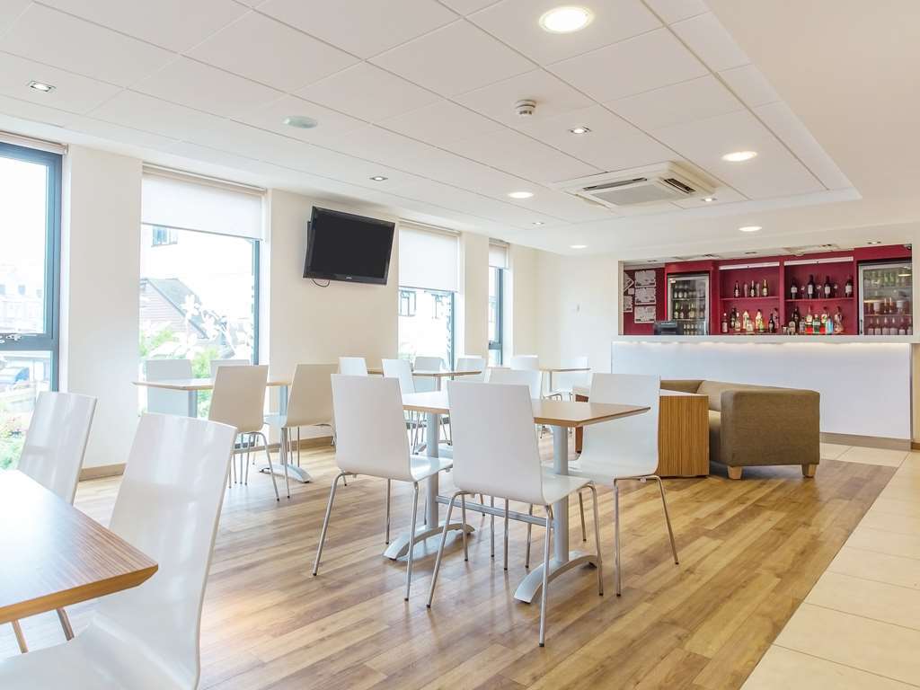 Travelodge Newquay Seafront Restoran fotoğraf